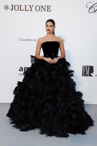 [1151230602] amfAR Cannes Gala 2019 - Arrivals.jpg