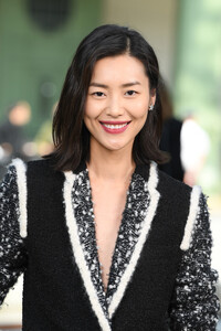 Liu+Wen+Chanel+Cruise+2020+Collection+Photocall+fdoy21tJu5Bx.jpg