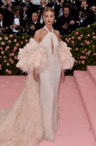 [1147430179] The 2019 Met Gala Celebrating Camp - Notes On Fashion - Arrivals.jpg