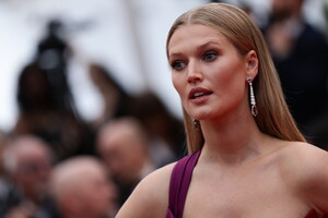 Toni+Garrn+Les+Plus+Belles+Annees+Une+Vie+hj99UVPv9jjx.jpg