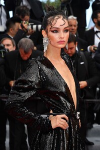 1297861143_1150769311OnceUponATimeInHollywoodRedCarpet-The72ndAnnualCannesFilmFestival.thumb.jpg.28288f68ad007fe0bf1db79d456d8cc6.jpg