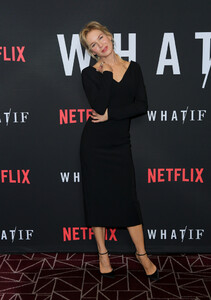 1302079218_ReneeZellwegerPremiereNetflixFPbPoFGEb0yx.thumb.jpg.80861e1e2b366cc58ff364e080ad3646.jpg