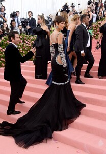 [1147443202] The 2019 Met Gala Celebrating Camp - Notes on Fashion - Arrivals.jpg