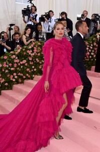 [1147438876] The 2019 Met Gala Celebrating Camp - Notes On Fashion - Arrivals.jpg