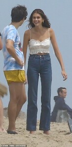 13731546-7050933-Close_The_pair_who_have_known_each_other_for_more_than_four_year-m-85_1558380165561.jpg