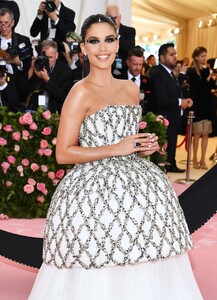 [1147412242] The 2019 Met Gala Celebrating Camp - Notes on Fashion - Arrivals.jpg