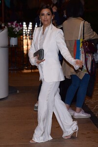        lon180519BZNimage102.jpg