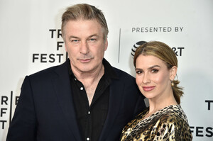 Hilaria+Baldwin+Framing+John+DeLorean+2019+7xaWRarxVZhx.jpg