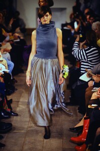 1474166514_michael-kors-fw-1990(10).thumb.jpg.5151f8bcc4ae7dc981023505fb0111fc.jpg