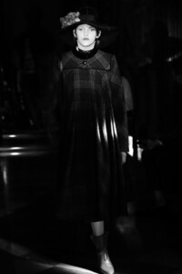 1478920868_GucciCruise2020RunwayMAC2YIhxmP0x.thumb.jpg.e0c74326054a5abef3ac8652463bcd54.jpg
