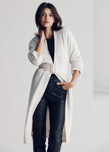 1540884329_PO1904_P5_NewSeasonKnitwear_Lookbook_02@2xa.thumb.jpg.786d31f24030cdc9cae8d10a215baeb4.jpg