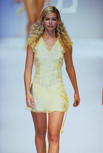 1554411258_sportmax-ss-1996(11).thumb.jpg.12db8c0e3e13645154ee0bfd642d7c07.jpg