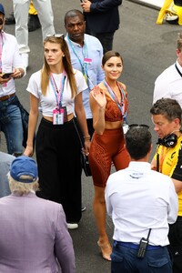       oli260519BZNimage107.jpg