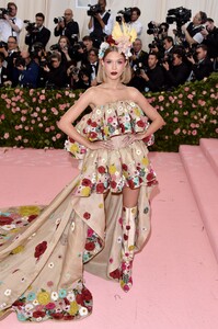 [1147430723] The 2019 Met Gala Celebrating Camp - Notes On Fashion - Arrivals.jpg