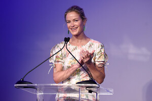 Carolyn+Murphy+Animal+Haven+Gala+2019+Dinner+7DNrqdGN264x.jpg