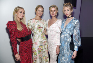 Paris+Hilton+Animal+Haven+Gala+2019+Dinner+pqutD_s85P9x.jpg