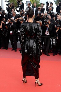 1607542687_1150769394OnceUponATimeInHollywoodRedCarpet-The72ndAnnualCannesFilmFestival.thumb.jpg.c9e2533894eb60181cfe1f9e64776213.jpg