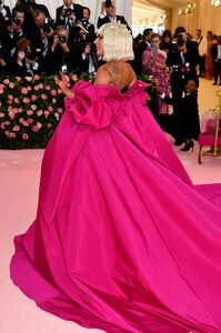 [1147404856] The 2019 Met Gala Celebrating Camp - Notes on Fashion - Arrivals.jpg