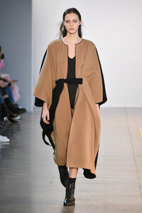 168391987_NoonNoorRunwayFebruary2019NewYorkFashiont7g_-AOI1_Dx.thumb.jpg.44baec06f4f2e87b5b28f2b7e14e9cd3.jpg