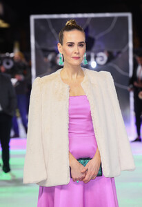 1706832087_SarahPaulsonUKPremiereNightShyamalanzQKGYdtTKClx.thumb.jpg.07fd7eee895e3d1f314c544e5d756ad8.jpg
