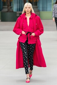 1711633957_SooJooPark.thumb.jpg.6071fd40f6e0d8ecf26d63f4e20a8e29.jpg