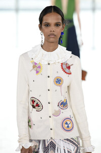 1723612726_ToryBurchFallWinter2019FashionShowRunwaygJqPgEU0uRDx.thumb.jpg.8dc09f9a9fcb112297aee18aca76b575.jpg