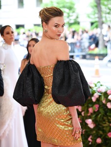 [1147412254] The 2019 Met Gala Celebrating Camp - Notes on Fashion - Arrivals.jpg