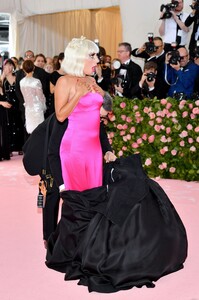 [1147405244] The 2019 Met Gala Celebrating Camp - Notes on Fashion - Arrivals.jpg