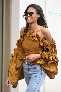       bru190519BZNimage4.jpg