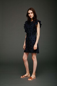 18-sea-pre-fall-17.thumb.jpg.6dd61cb2d99ced3945e067d8fb1a6510.jpg