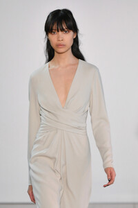 1872103969_NoonNoorRunwayFebruary2019NewYorkFashioni4wDGLiby45x.thumb.jpg.c87c67c7c2a0206f51d002d039f7d63a.jpg