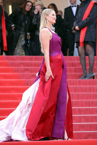 Toni+Garrn+Les+Plus+Belles+Annees+Une+Vie+INoKWCd9y9ux.jpg