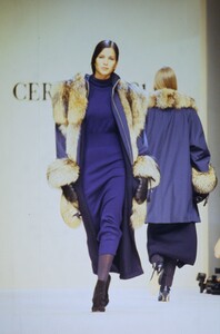 1900096411_cerruti-fw-1993(9).thumb.jpg.cf6cad608b2f1a7665452e7cb7356f2f.jpg