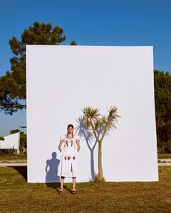 198280880_JamillaHoogenboombyMarcinKempskiforVoguePolandJune2019(5).thumb.jpg.124afda37644f3f792ad4154d0b3988d.jpg