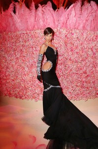[1147431558] The 2019 Met Gala Celebrating Camp - Notes on Fashion - Cocktails.jpg