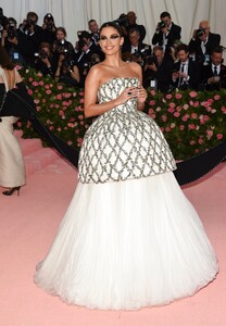 [5891af0bbbef48a78ab76f4f193a542b] 2019 MET Museum Costume Institute Benefit Gala.jpg
