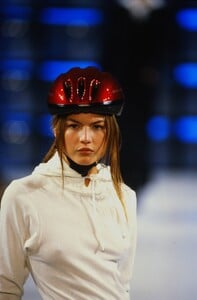2120879152_norma-kamali-fw-1994(19).thumb.jpg.fab04602e2cd2b74b6d76bae2b83da36.jpg