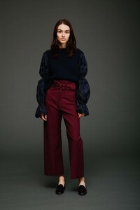 23-sea-pre-fall-17.thumb.jpg.850b157173b19a7c9630aaa0ef80aa04.jpg