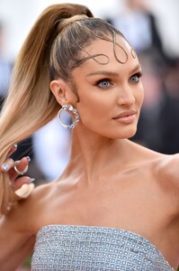 [1147438916] The 2019 Met Gala Celebrating Camp - Notes on Fashion - Arrivals.jpg