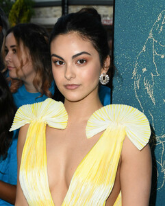 Camila+Mendes+World+Premiere+Warner+Bros+Sun+6yaqlMGwnRix.jpg