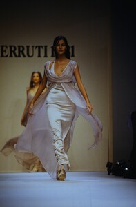 331262585_cerruti-fw-1993(20).thumb.jpg.88e133406d693e761b4cd179ae5eafd6.jpg