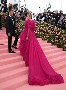 [1147436590] The 2019 Met Gala Celebrating Camp - Notes on Fashion - Arrivals.jpg