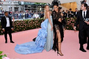 [1147448991] The 2019 Met Gala Celebrating Camp - Notes on Fashion - Arrivals.jpg