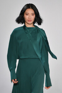 371362519_NoonNoorRunwayFebruary2019NewYorkFashionu7NPmIYlhqIx.thumb.jpg.c118954c793d76956c0c722b93ee94e7.jpg