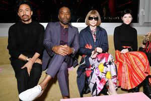 Anna+Wintour+Prada+Resort+2020+Fashion+Show+JlK80TBiGXex.jpg