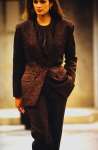 386130301_anne-klein-fw-1990(3).thumb.jpg.a696033538b5283311d12c5428f7c5b1.jpg