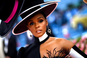 Janelle+Monae+2019+Met+Gala+Celebrating+Camp+0UtvBj1cITBx.jpg