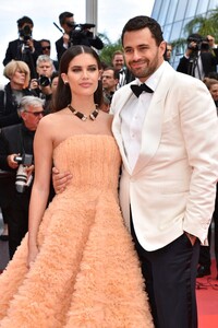 [369a53d1b8a24dc7a86678c7bdf7ad1d] Once Upon A Time In Hollywood - Red Carpet - LH.jpg