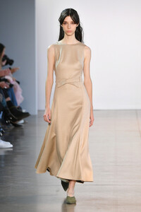 5113154_NoonNoorRunwayFebruary2019NewYorkFashionhMsMIHdWtxYx.thumb.jpg.7befcd216e564471d56e2875e70796ae.jpg