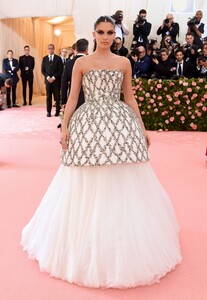 [1147411523] The 2019 Met Gala Celebrating Camp - Notes on Fashion - Arrivals.jpg